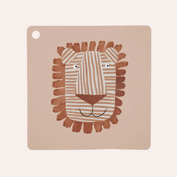 OYOY Mini Lobo Lion silicone kids placemat with playful lion illustration