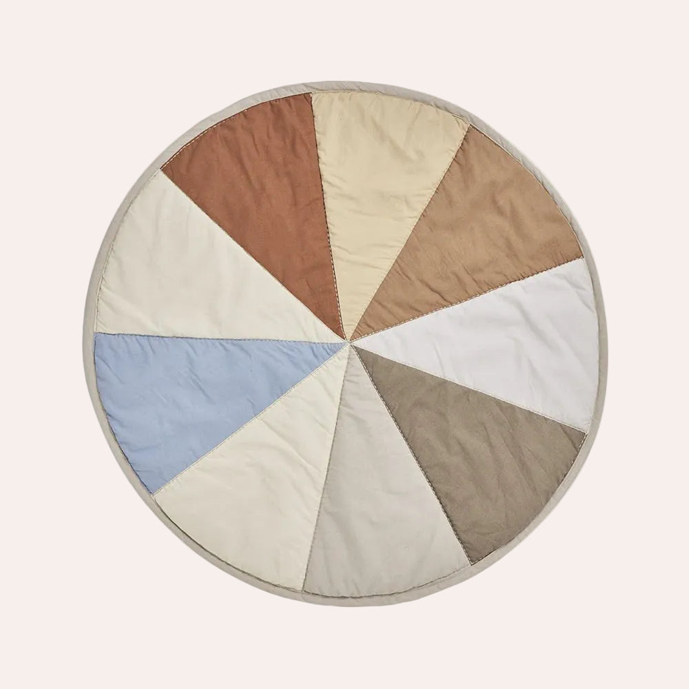 OYOY Mini Moni Quilted Blanket in reversible organic cotton with stitched quilted texture