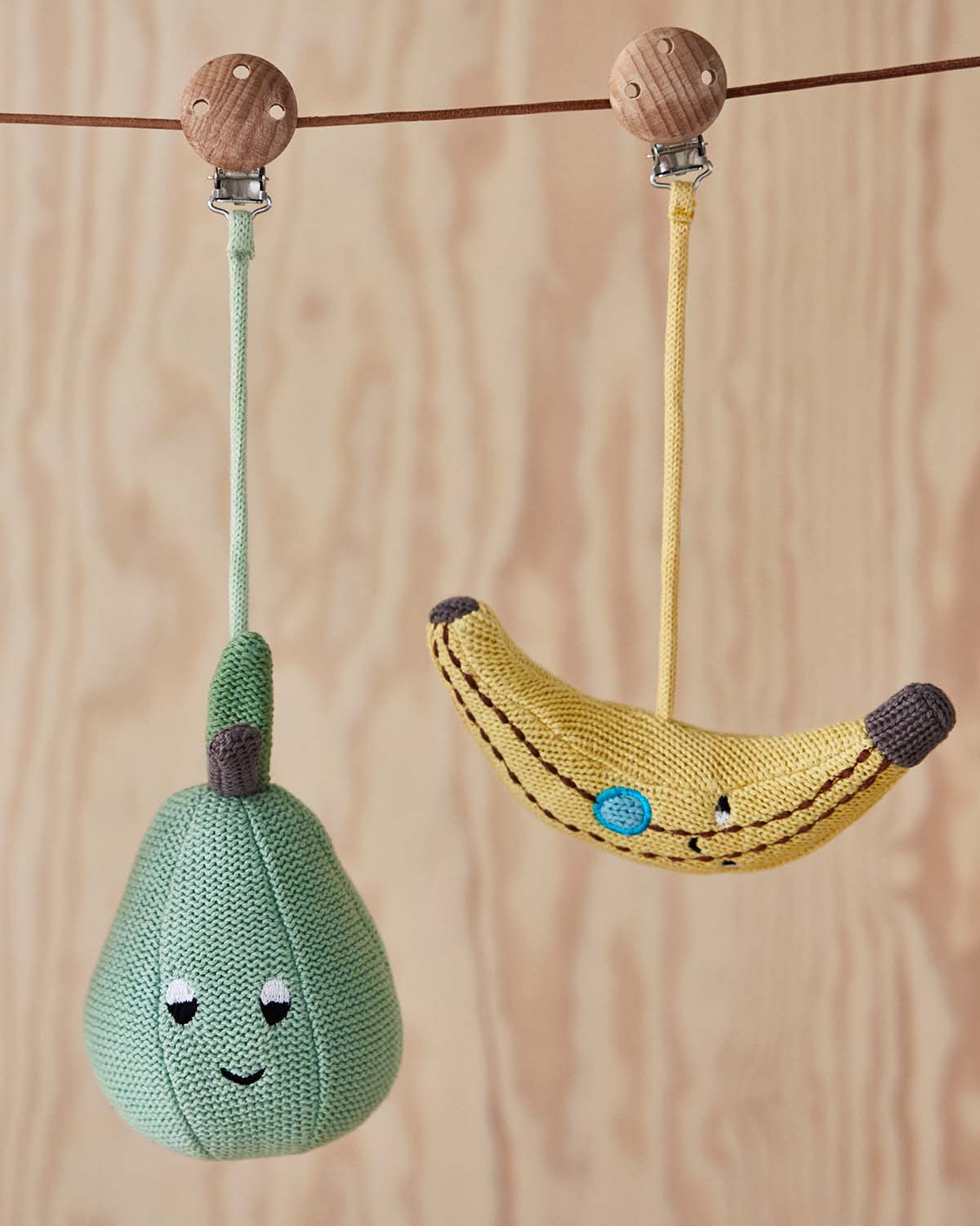 Yummy Banana Toy Clip